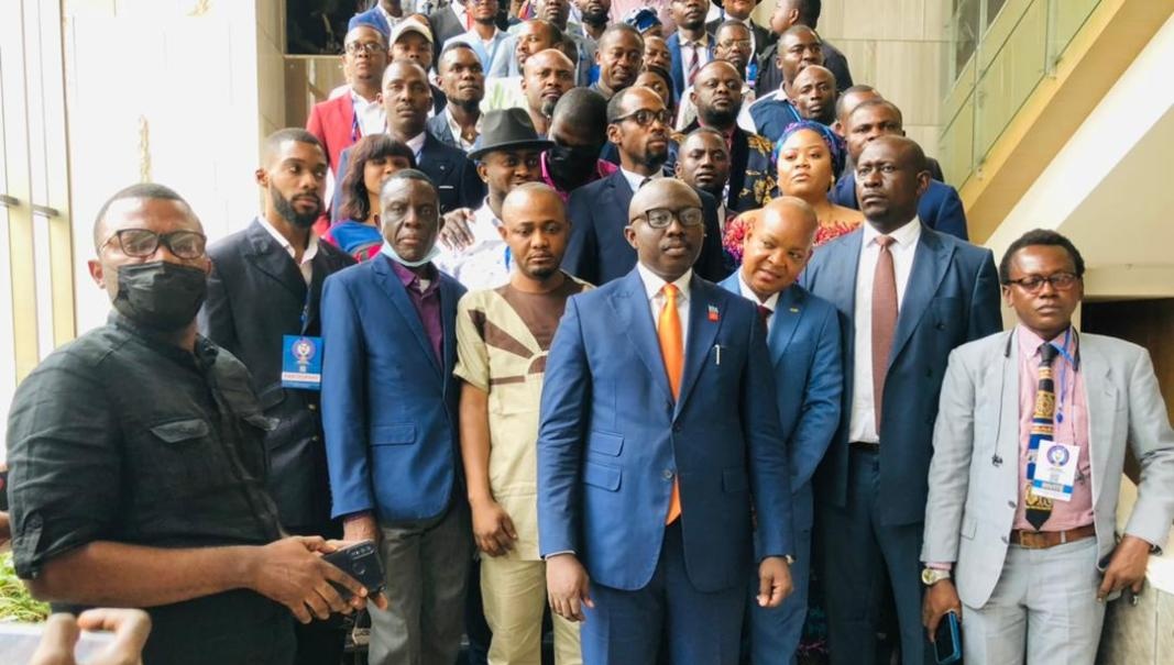 RDC : Une plateforme politique s'engage à lutter contre la réélection de Tshisekedi 7sur7.cd/2022/08/27/rdc…