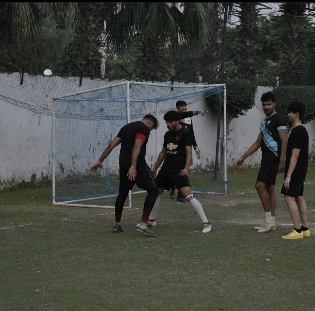 MediaBimtech's tweet image. &quot;The harder you work, the harder it is to lose.&quot;

Some moments from the edge-of-the-seat football game organized by Food n Boot. 
Juniors lost the match by 3-1.

#lifeatbimtech #bimtech #wekeepyoutrending #sports #football