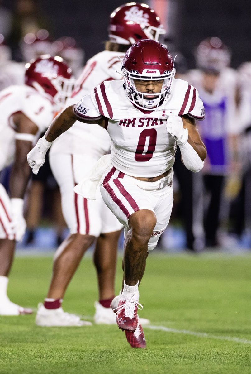 nmsugoaggies's tweet photo. ITS GAME DAY! #0, 5’9” 180lb SR WR from Raytown HS in Kansas City, MO and formally of University of Missouri @dominic_gicinto Dominic Gicinto. Averaged a first Down per catch last year in limited play. Look for #0 to make some big plays this year. #AggieCountDown https://t.co/QbaNgPXz5q