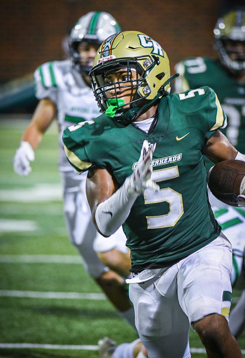 photobyrob1's tweet photo. @RidgeCatawba goes to 2-0 w/ win over @myersparkfball 16-0 despite QB injury &amp; 2hr weather delay. RB @IraStay1k seals it w/ 53-TD run in 3Q #theridge #rupsports @Lewiscrew5 @schsl @CatawbaRidgeTV @catawba_ridge https://t.co/6DNVTh8cne