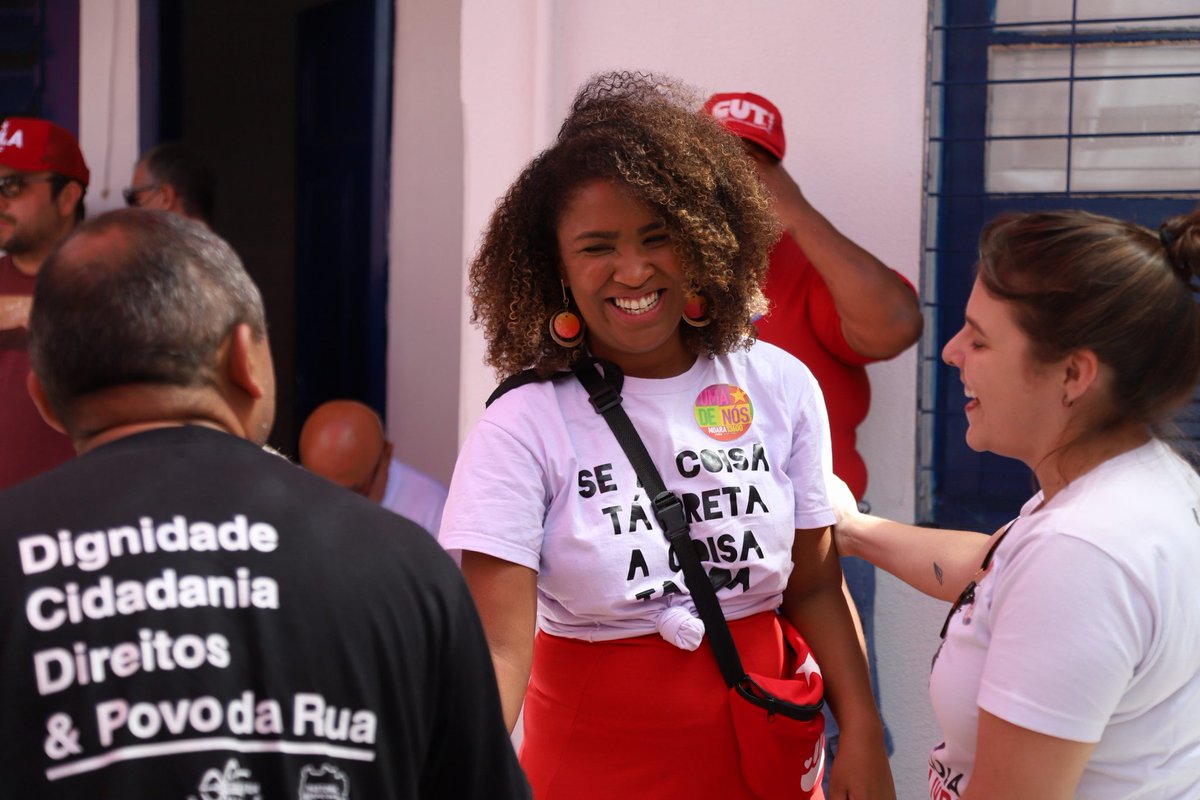 moarasaboia's tweet photo. Manhã de inauguração do comitê do companheiro @Patrus_Ananias . É como dizia o hino da UNE: Futuro e tradição! Em tempos de um Brasil que passa fome, é uma honra caminhar ao lado do ministro que acabou com a fome e trouxe dignidade ao povo brasileiro!
#moarasaboia13600
#umadenos https://t.co/SpSUtSoivB