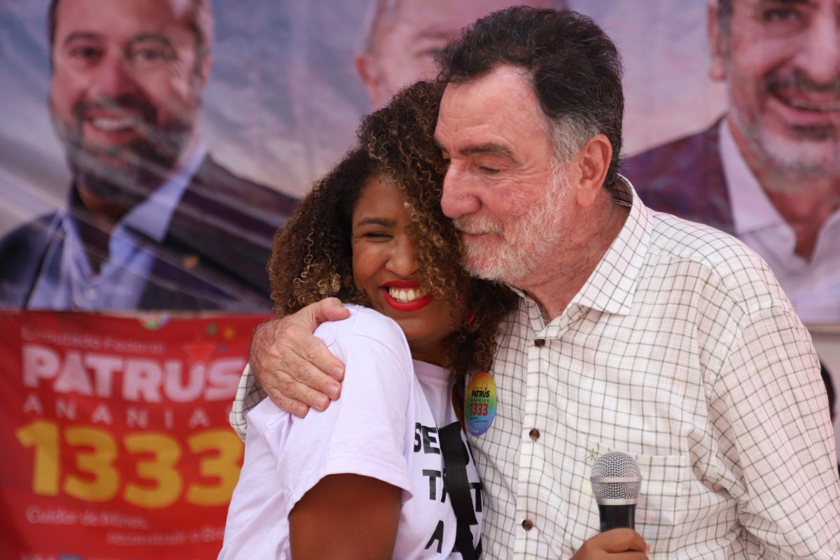 moarasaboia's tweet photo. Manhã de inauguração do comitê do companheiro @Patrus_Ananias . É como dizia o hino da UNE: Futuro e tradição! Em tempos de um Brasil que passa fome, é uma honra caminhar ao lado do ministro que acabou com a fome e trouxe dignidade ao povo brasileiro!
#moarasaboia13600
#umadenos https://t.co/SpSUtSoivB
