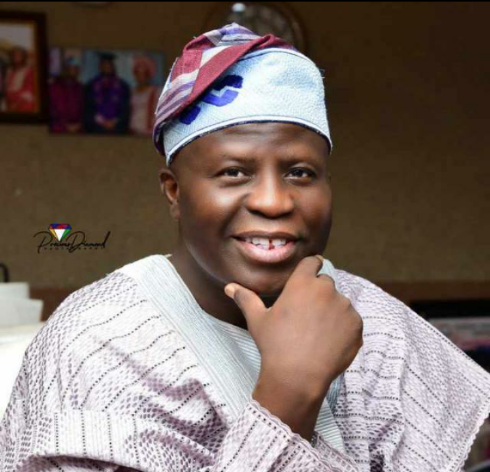 Greatadebayo's tweet photo. Fasina: An Exemplary 21st Century Varsity Administrator (Series One). https://t.co/gCPdoFAIMs via @News https://t.co/uqIdTq67tc