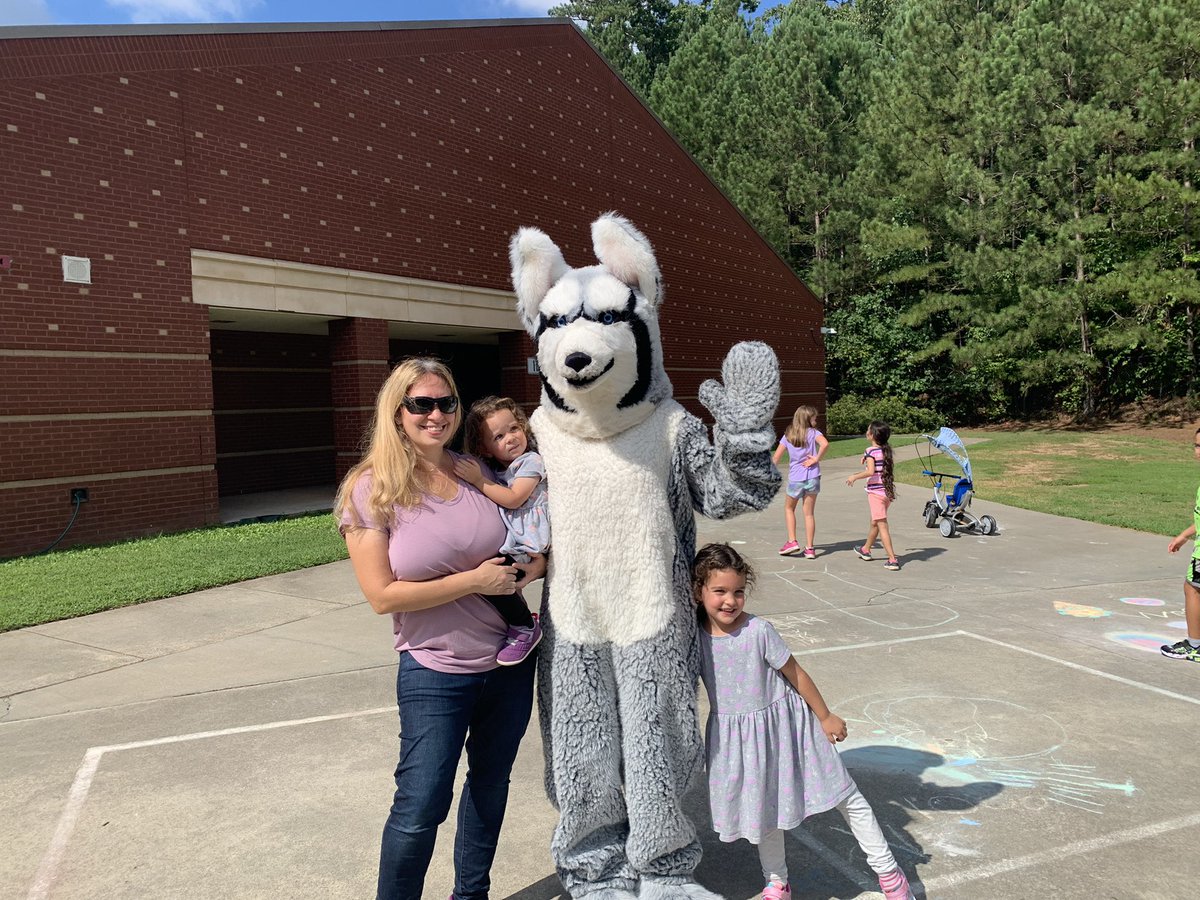 Hillside Elementary tweet media