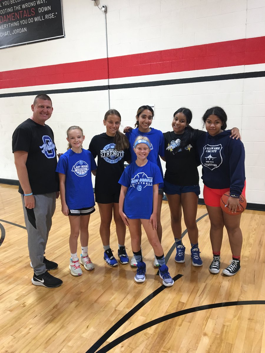 justhoopscbus's tweet photo. It was a pleasure hosting the
@ladybearsbbk Lady Bears basketball program with their Shoot-A-Thon. We appreciate @brockc32 & the Berlin Girls Basketball community for their dedication + passion. Looking forward to the upcoming season!
#justhoops #shootathon #ClawsUp https://t.co/bJ8dSPE02K