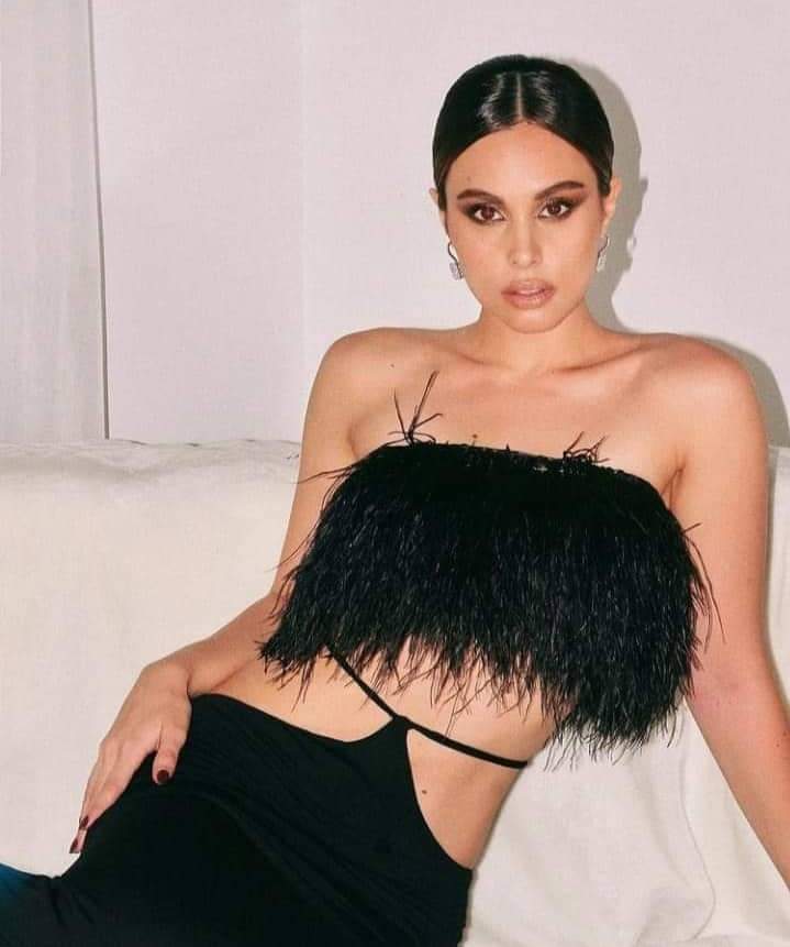 Happy birthday Queen maxi 
Black

HBD MAX COLLINS MaxCollins Turns30 