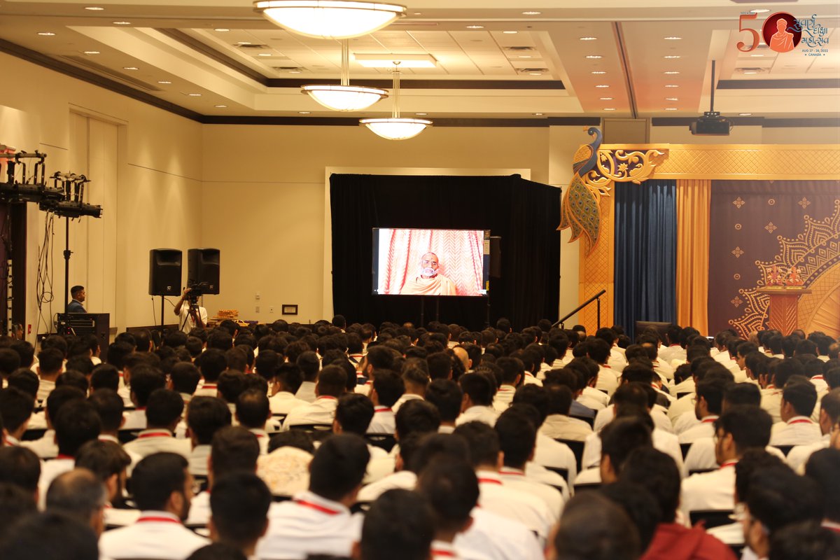 YDSCanada's tweet photo. “આજે શુભ અને મંગલકારી દિન. વચનામૃત ગઢડા મધ્ય ૧૩ નો ઉદઘોષ દિન. આપણી સાધના આટલી જ છે. એને કાયમ સાથે રાખવા છે. અનંત બ્રહ્માંડ, એમાં આપણી હસ્તી કેટલી? એણે તો પોતાના દીકરા માન્યા છે, હવે આપણે ખરેખરા દીકરા થવાનું છે. એટલી જ આપણી સાધના.”

- પ.પૂ. પ્રબોધજીવનસ્વામીજી

#SDM2022 https://t.co/XEXR5aB5fL