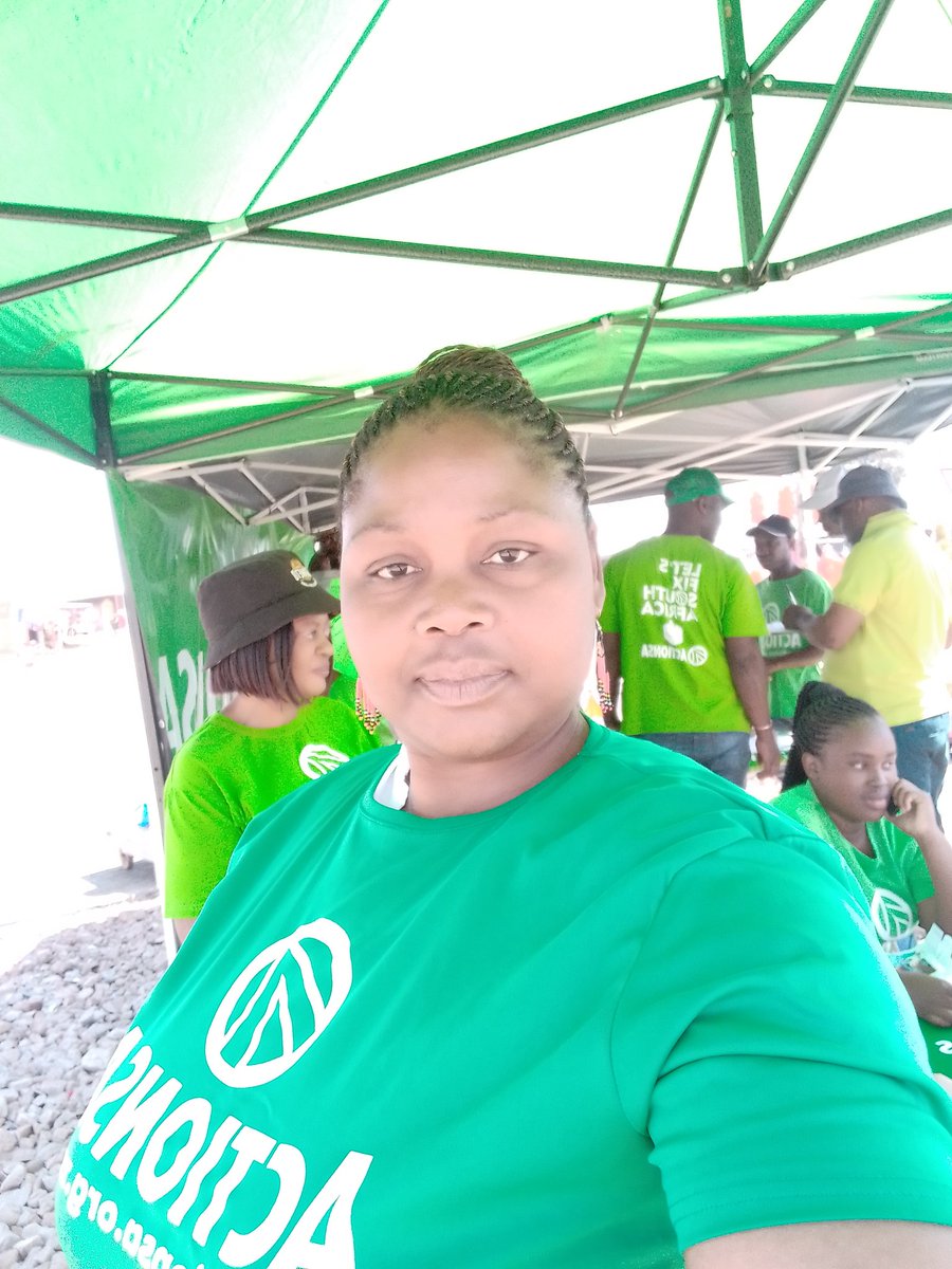 Newipride's tweet photo. Going green as always ✊
@LMphobaloyi  soshanguve constituency💚💚 https://t.co/2lkxwDCu9L