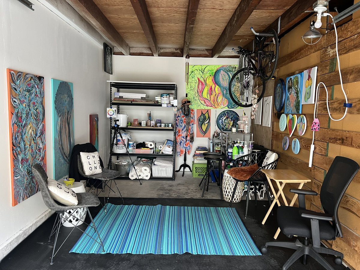 michellestrbich's tweet photo. My new private Art Studio 7.1.22. DM for appointment #artstudio #artbymichellestrbich #luxuryart #artist #art https://t.co/Xk86K1xbVv