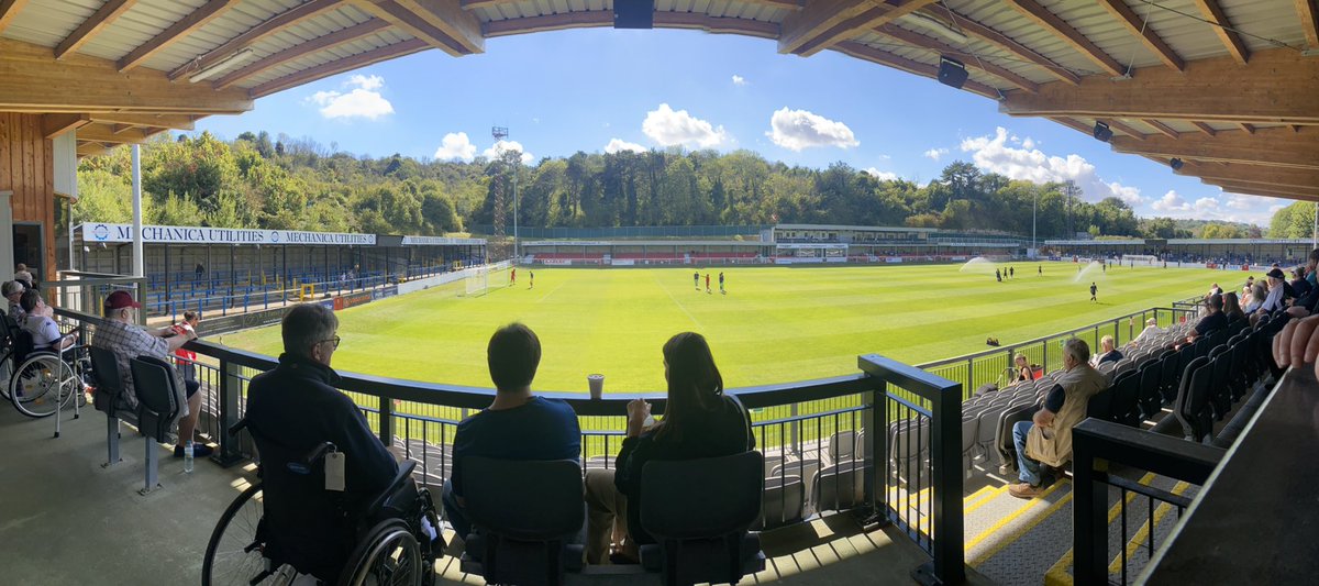StevenBashford1's tweet photo. Fantastic win for @DoverAthletic 4-0 over @hemelfc, however a huge thank you to the 3 @hemelfc players that sat behind us in the family stand, very friendly and helpful when my grandad had to stand up, sadly didn’t grab their names but true shining lights in the team. https://t.co/nxtLkAQh5S