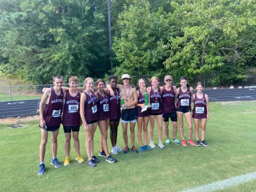 Congrats to the women’s &amp; men’s XC teams at the Northwood Invite this morning

Women finished 1st 🥇 &amp; Men 2nd 🥈 

Top 10 medal finishes for Emma Grace Fischer, Gabby Lewis, Ava Viele, Katie Herb, Isaac Fischer, Griffin Cloninger, Ronak Mathur