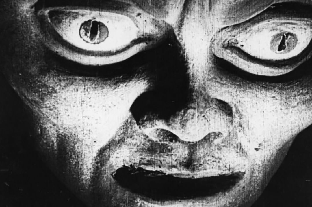 Monthofthedead's tweet photo. 'The Golem', the only  surviving film in German expressionist film director Paul Wegener's Golem trilogy,  tells of how a Golem was set loose in the Prague ghetto with devastating consequences. #dergolem #londonmonthofthedead with live piano score by @NeilKBrandin in Guys Chapel https://t.co/GEjq4QPA8t