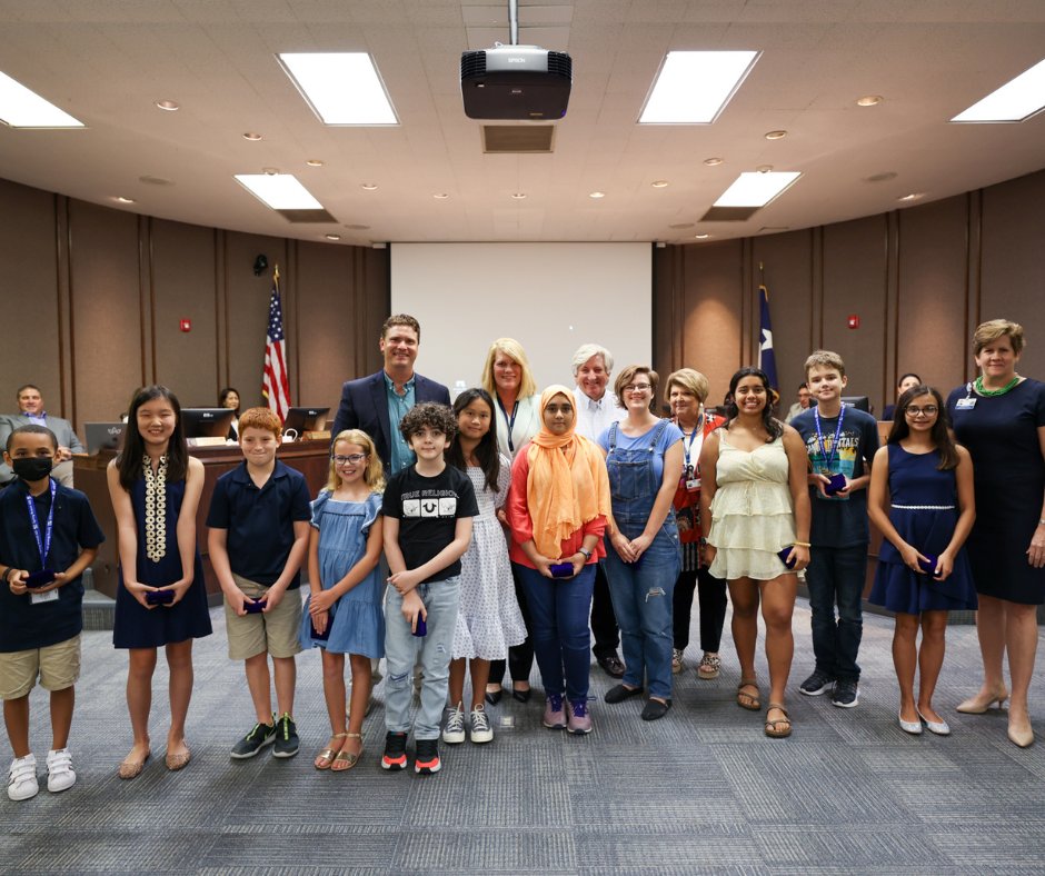 SBISD's tweet photo. Great things are happening in Spring Branch ISD! Get a fall football preview, learn about community walks, and see which flute ensemble was recently honored with a prestigious invitation. Read these and more in this week's Top Ten: https://t.co/TzZmrXcDkx https://t.co/bdElqtwWjI