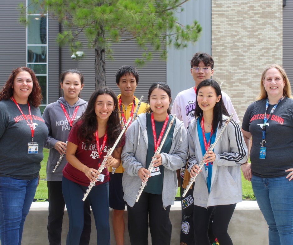 SBISD's tweet photo. Great things are happening in Spring Branch ISD! Get a fall football preview, learn about community walks, and see which flute ensemble was recently honored with a prestigious invitation. Read these and more in this week's Top Ten: https://t.co/TzZmrXcDkx https://t.co/bdElqtwWjI
