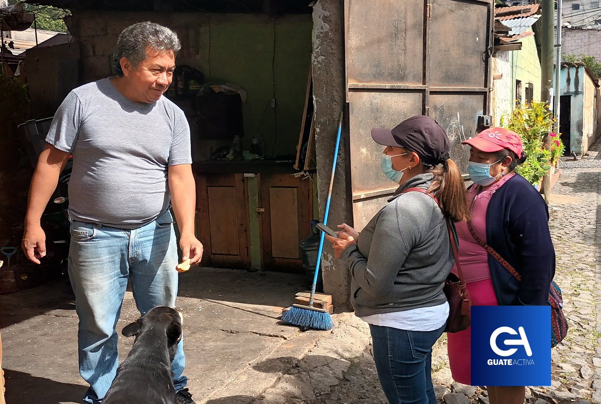 AllanOrtizG's tweet photo. ¡Podemos rescatar la democracia!

Hoy empezamos a hacer canvassing con equipos de voluntarios en Antigua Guatemala, 30 ciudadanos que puerta a puerta empiezan la transición del país.

Sin protesta, con educación y conciencia ciudadana.

@GuateActiva https://t.co/4YvMuD1r4e