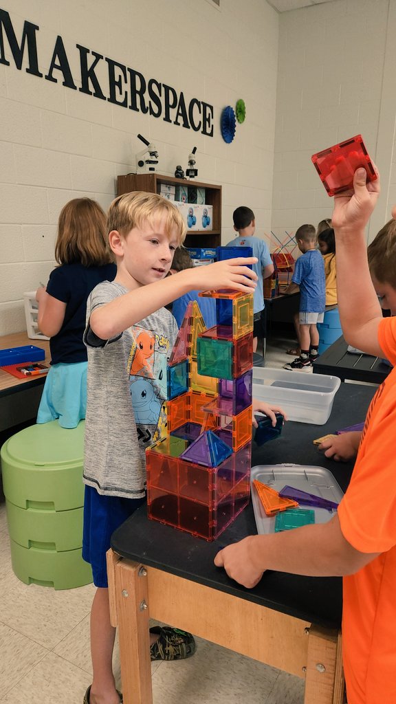 steam_liberty's tweet photo. I created a makerspace in the lab this year. My students were so excited to explore all of the new construction materials. I can't wait to see what they create! @TechLibertyES @LibertyES1 #makerspace #STEM @CherokeeSchools https://t.co/WhbaeABqai
