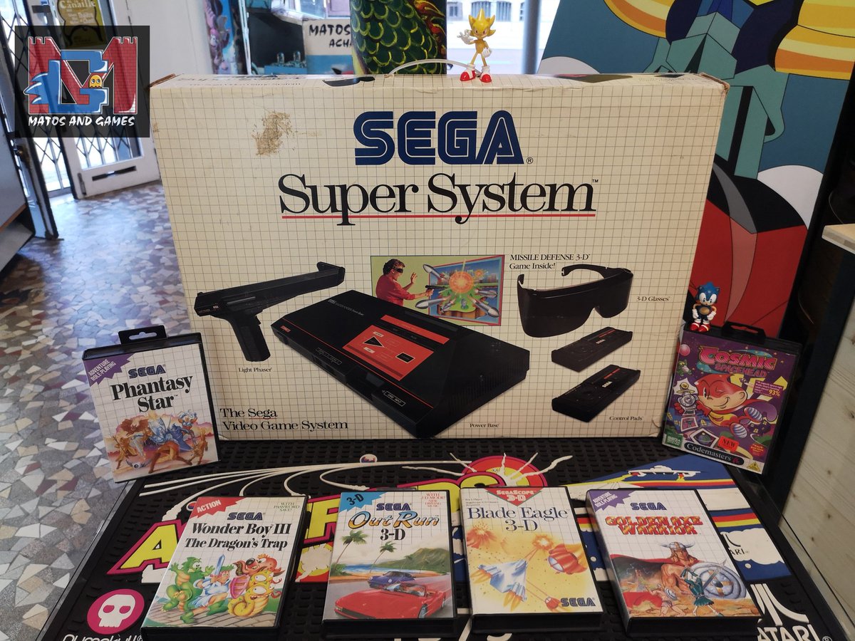 MatosandGames's tweet photo. Un superbe pack Sega Super System ainsi que quelques bon jeux. 😎
Sega c'est la vie !
#retrogaming #sega #mastersystem #phantasystar #outrun3d #bladeeagle3d #wonderboy #goldenaxewarrior #cosmicspacehead #matosandgames https://t.co/syvtz89C8N