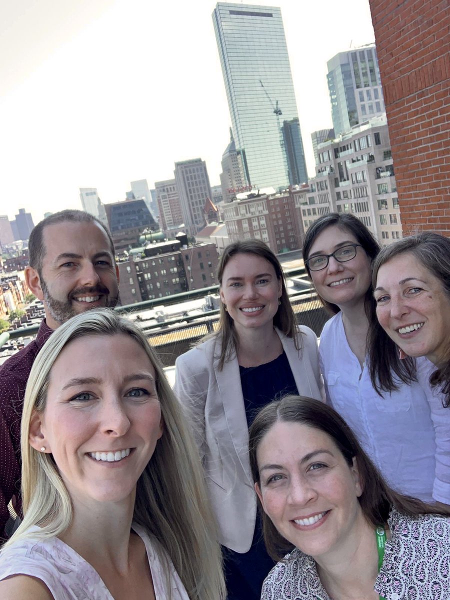 QuartexNews's tweet photo. Flashback to Thursday’s insightful #Quartex customer focus group in Boston #SAA22. Thanks so much to these willing participants of an impromptu skyline selfie! https://t.co/4YP87kkmDK