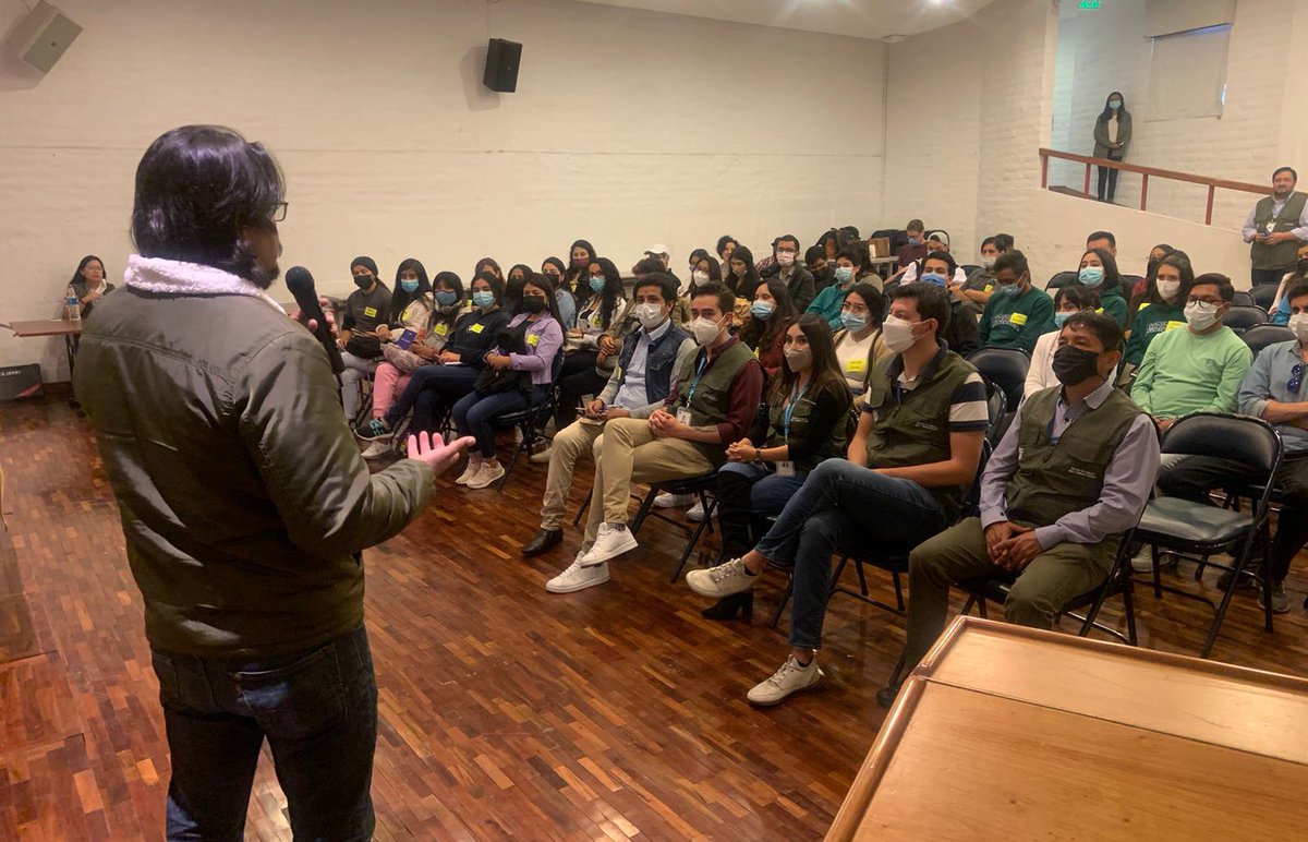 EcuadorMAE's tweet image. ¡Llegó el día! Hoy cerca de 200 personas se dieron cita presencial y virtualmente para participar en el DATAJAM, el primer evento de reutilización de datos ambientales e hídricos en el Ecuador 🇪🇨 #Datajam2022 #Dateandoec