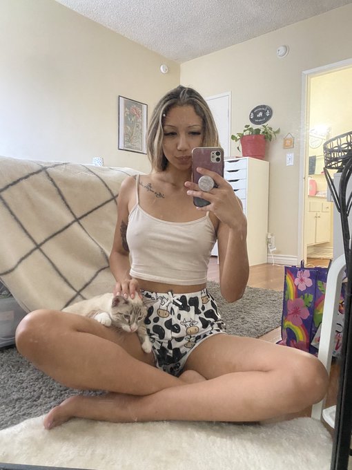 💫✨🥰 https://t.co/ahcDTb7kBt<a href="/tag/mvsales"class="tags"><span>#mvsales</span></a>