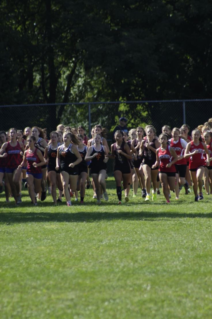 StowgirlsXC's tweet image. LADY BULLDOGS TOOK A BITE OUT OF KENSTONS COURSE🐾🐾 Tons of course and overall PRs all around and we got a “new record” in the “6k” for some of our ladies as well:) We couldn’t be more proud to start the season off this way🤩🥈