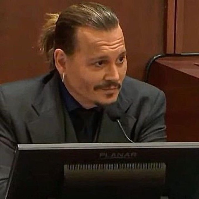 Taintedkisses22's tweet photo. Johnny Depp here is 59 he looks better than half the 22 year olds ❤️ 

#JohnnyDeppRisesMTV 
#JohnnyDeppWillWinAgain https://t.co/VDyeCHt2su