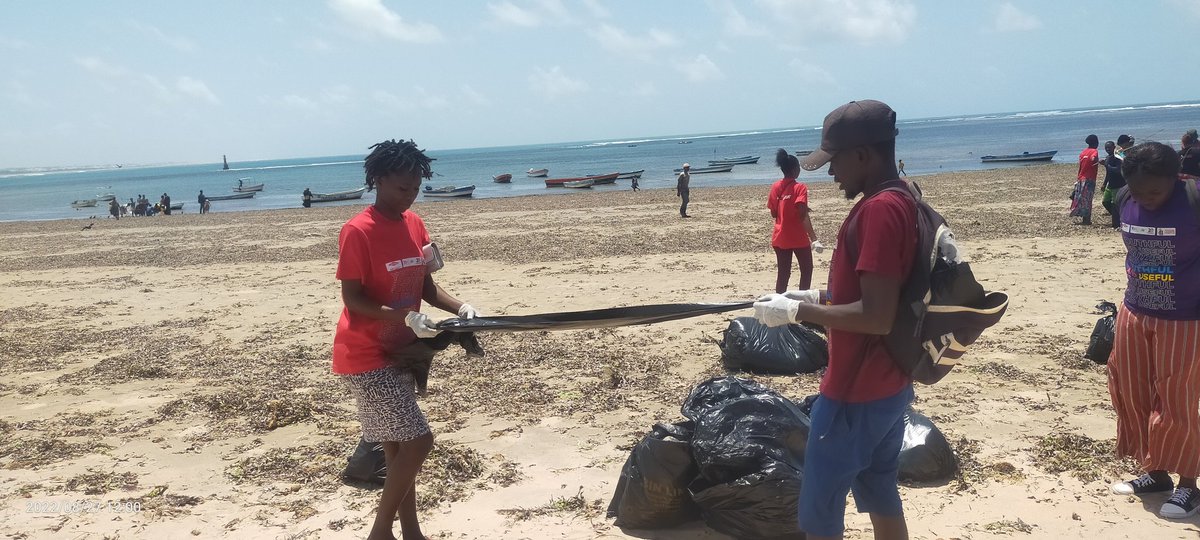 CoachAshraf's tweet photo. #YouthfulandUseful
#YouthDay2022
#YDOS2022
#ELFat10
@elfafrica1
@LEAPAfrica
@DowNewsroom
YOUTH DAY OF SERVICE Campaign
fosters the spirit of volunteerism within
the youth population & inspires them to
be active change agents in their
communities.@ThisisKilifi @TunawezaEmpower https://t.co/h33hKdz54A