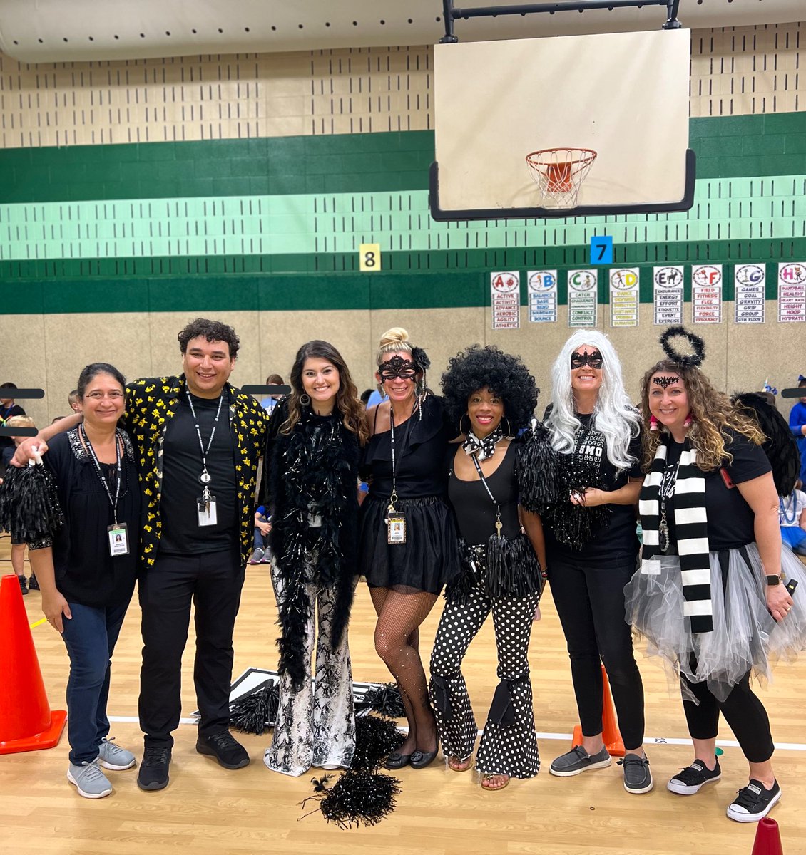 MsACheetahClass's tweet photo. Our first house rally was so much fun! The energy was off the charts! @CimarronElem #altruismo #altruismoCE #rcainspired https://t.co/1UfdOB2u8N