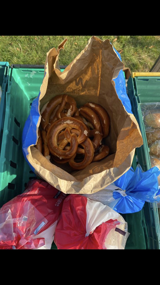 croxtethgarden's tweet photo. Loads more bread just been dropped off at the garden. Take what you can &amp; fill your freezers - don’t let this go to waste!

#croxteth #L11 #zerowaste #freefood #community #Free #RightToFood #Liverpool #GrowWestDerby #lovefoodhatewaste https://t.co/6Flqs1ug6p