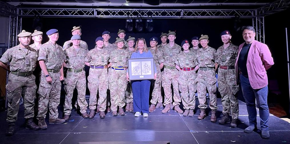 Army and The Arts (@army_arts) on Twitter photo An incredible way to finish my role as lead for #arts in the <a href="/BritishArmy/">British Army 🇬🇧</a>.
<a href="/ArmyatTheFringe/">Army at the Fringe</a> has been my summer job for the last 3 years & will continue to grow.
🙏🏻 to <a href="/eanraigros/">Harry Ross</a>, the engagement team <a href="/Fighting51st/">The Fighting 51st</a> & to all the officer cadets from #UOTC. An incredible way to finish my role as lead for #arts in the <a href="/BritishArmy/">British Army 🇬🇧</a>.
<a href="/ArmyatTheFringe/">Army at the Fringe</a> has been my summer job for the last 3 years & will continue to grow.
🙏🏻 to <a href="/eanraigros/">Harry Ross</a>, the engagement team <a href="/Fighting51st/">The Fighting 51st</a> & to all the officer cadets from #UOTC.