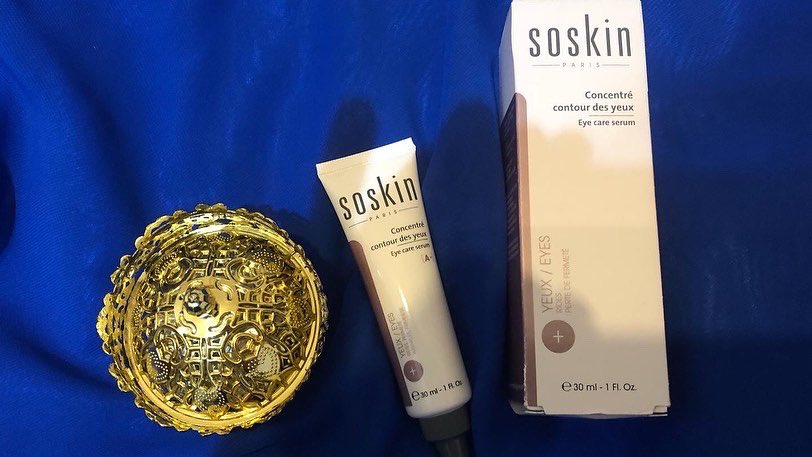 carmousssa's tweet photo. #Soskin un soin qui rend le regard visiblement plus jeune #lisse #raffermit #restructure, aide à décongestionner. The look is visibly younger🤩🤩🤩#soskin #skincafe #soskinfrance #eyecontour #soin https://t.co/HZEhVtVD3c