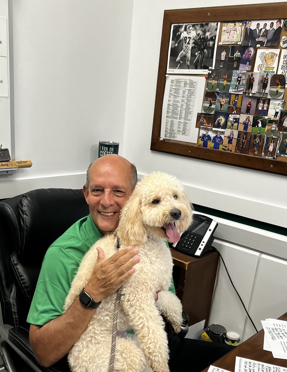 cgale1111's tweet photo. To the guy that makes sure to wish everyone birthday wishes…it’s your day Coach Gale @MarkGale3!!!
Happy Birthday Coach - I 💚 you!!! https://t.co/OAZ4r5D97C