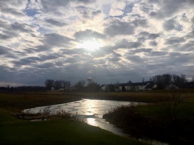 outmybackdoor7's tweet photo. I call this “The Struggling Sun”. It looks like the sun is fighting the clouds to be free and i encumbered! As always, photo by me. #sun #clouds #freedom #releaseme #breakthrough #cloudyday #outmybackdoor #ohio #midwest #somewhereinohio #delaware #struggling https://t.co/KgoivbdumQ