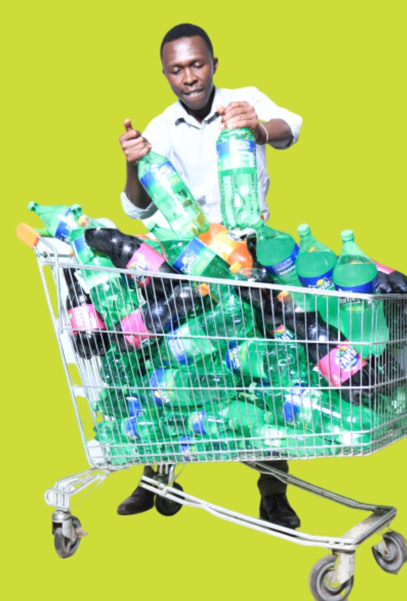 Muchina_James's tweet photo. @CCBAinKenya si tafadhali mnirudishie kakitu kidogo na ya kutoa pia. Sherehe si sherehe bila soda #MasculinitySaturday #SupremeCourt #Azimio Guliye Cherera https://t.co/584jHv07zD