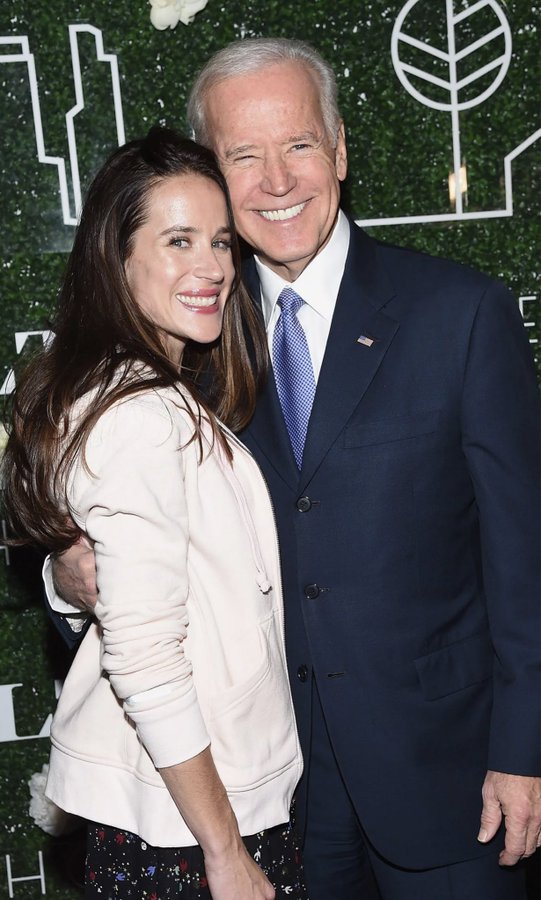 if #Orange is the new #black...
is #AshleyBiden writing in her #Diary that was molested &amp; the showers with her daddy, #BidenWorstPresidentInHistory, the new #American norm?
im old enuff to remember when being a #PedoPeter &amp; getting 'incesty' with YOUR daughter was a #crime...
