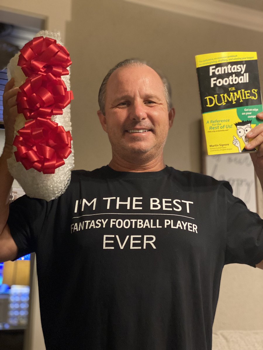 AllNewSmile's tweet photo. Listening to "a new podcast episode" at  https://t.co/o8LGhctFkF  @whyisleepalone @TruthorRat Season3 Episode#16 is now live titled “Fantasy Football 2022”- where we lend our EXPERT opinions on everything #FantasyFootball  @buzzsprout link above 🎤 @jeffbrabham1 @csengery_stacey https://t.co/6djGFts8Md