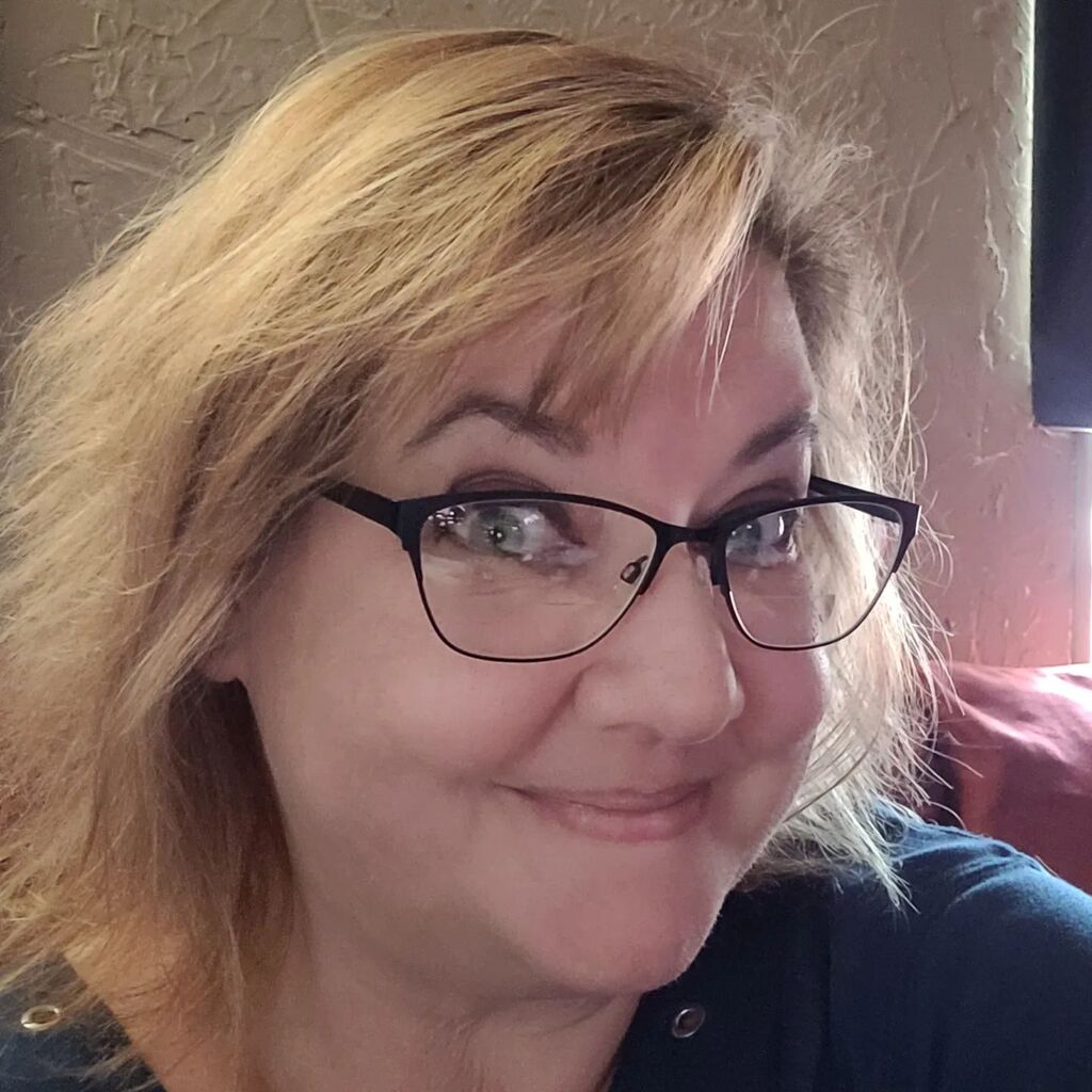 I can see! Got some new glasses.  Bifocals a bit weird getting used to,  but amazing how much clearer things are now! instagr.am/p/ChxSNA7O4iN/