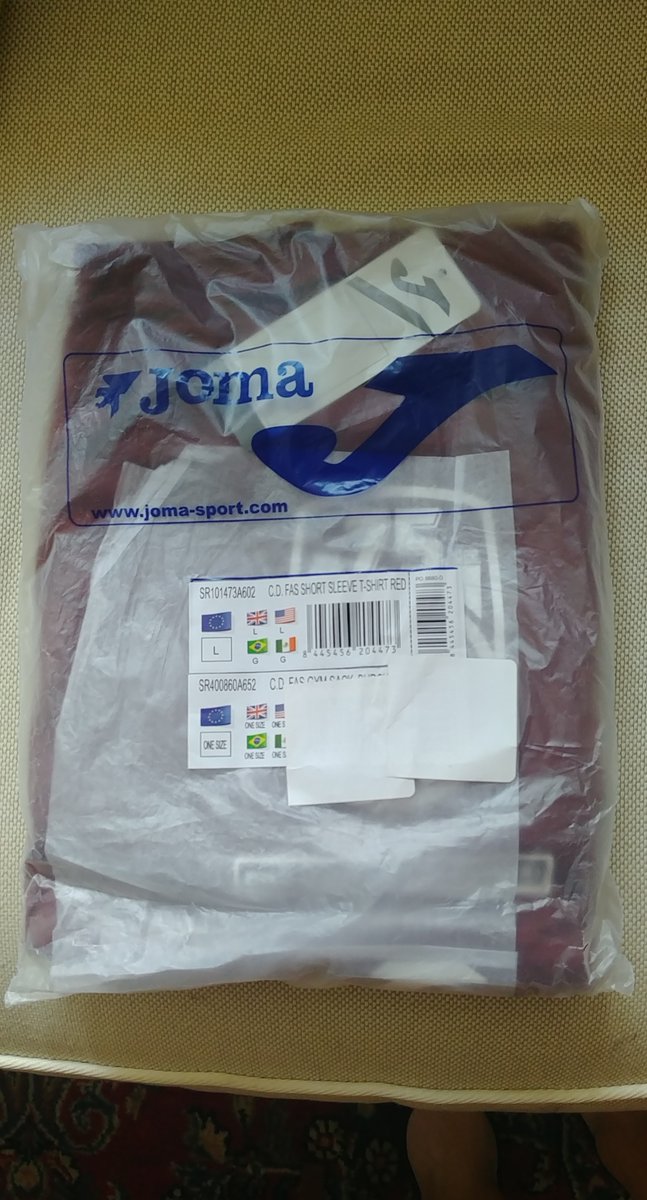 SoccerInTheWild's tweet photo. 🚨 GIVEAWAY 🚨

We have a limited edition @CDeportivoFAS 75th anniversary jersey (still in packaging and comes with a nice drawstring bag). Size is Men's Large.

Simply RT this tweet and Follow us to be eligible to win. Winner will be chosen at random on Monday 8/29!

🇸🇻⚽️ https://t.co/3kV91vJRtt