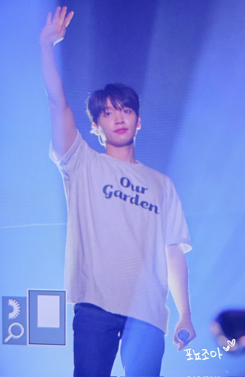 ponyojoa's tweet photo. 220827 Our Garden 콘서트
막콘에서 앙콘한다고 중대발표했으면
#정세운 #JEONGSEWOON https://t.co/Pu9VEQdQx7