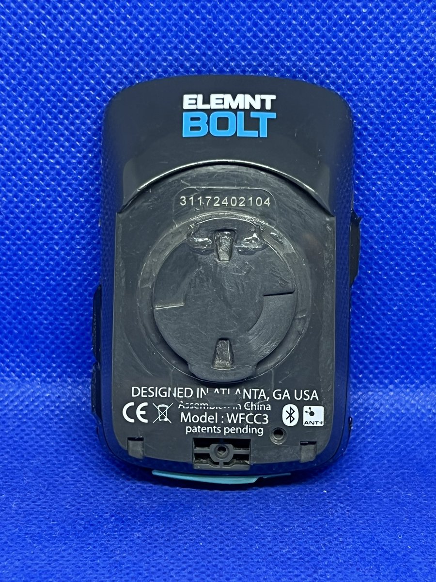 QAWJofiF7Sr3bZM's tweet photo. للبيع جهاز كمبيوتر مستخدم من شركة واهو ( ELEMNT BOLT) ملاحظات كفاءة البطارية اقل مما كانت عليه كحد اقصى 5 ساعات الى 6 تقريباً - يوجد كسر في القاعدة الخلفية للجهاز وتم تضبيطها..التواصل على الخاص .@my_bicycle2 @belal545456 https://t.co/7pp3rYHKPe