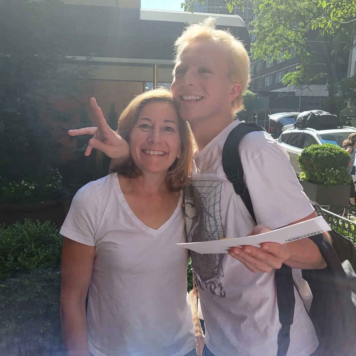NUNewYorkCity's tweet photo. It's that time of year again: Move-In Weekend for first-year students! Welcome to the family new Griffins!  We're already #MMCProud of you. 

And don't worry Mom and Dad, they're in good hands! (We're not crying, you're crying! 😭)

#moveinday #Griffins #mmcreslife #nyccollege https://t.co/vsS5JMBpY8