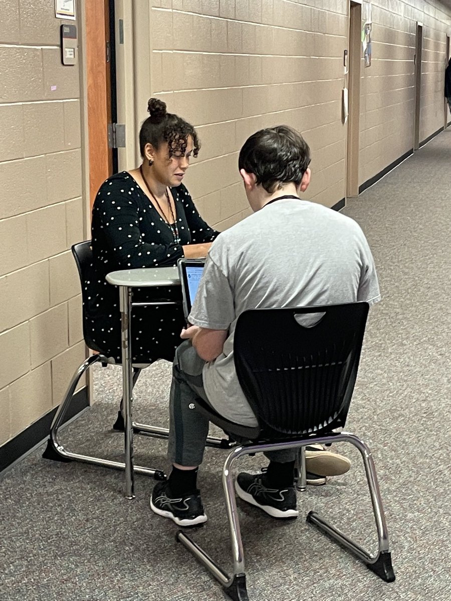 Jamie_AnnMarie's tweet photo. @MrsTorresReads @TISDTSA I was inspired by you this week. Thank you for putting in the work for our @TISDTSA students. 💜💛 #WingsUp https://t.co/2KYDcfhM77