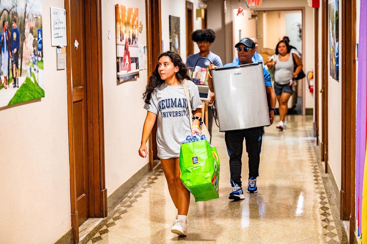 NeumannUniv's tweet photo. Our newest residence hall is now open!!

Glen Riddle Hall will be home to 38 students this year! https://t.co/AVlzTwDQIE