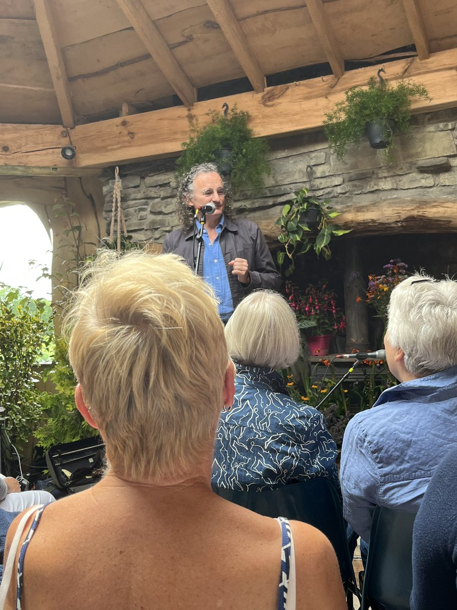 tonyoceanork's tweet photo. Martin Hayes introduces the #mastersoftradition secret concert at Future Forests today in Kealkill @MHayesmusic @mastersoftradit @Westcorkmusic @BantryHouse https://t.co/YOXER6gr53