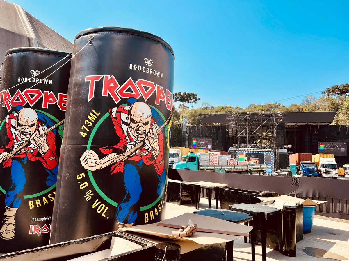 IronMaiden's tweet photo. A glorious day for an Iron Maiden show whilst enjoying some Trooper Beer!

@Bodebrown 👀🍻🤘

#IronMaiden #Bodebrown #LegacyOfTheBeastWorldTour https://t.co/Wdc21ZYkYB