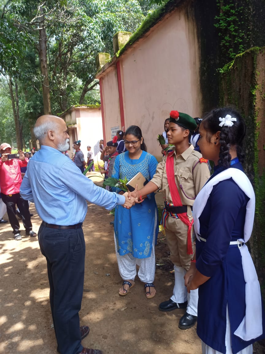 DwoKoraput's tweet photo. Glimpses of Students' Interaction over encouraging them for academic excellence for building their bright future along with maintaining emotional wellbeing during three days tour of Sri Biswaranjan Sasmal (IRS), Spcl Secretary, SSD to Koraput @dmkoraput @GuhaIas @stscdev https://t.co/E1F0RvaTxI