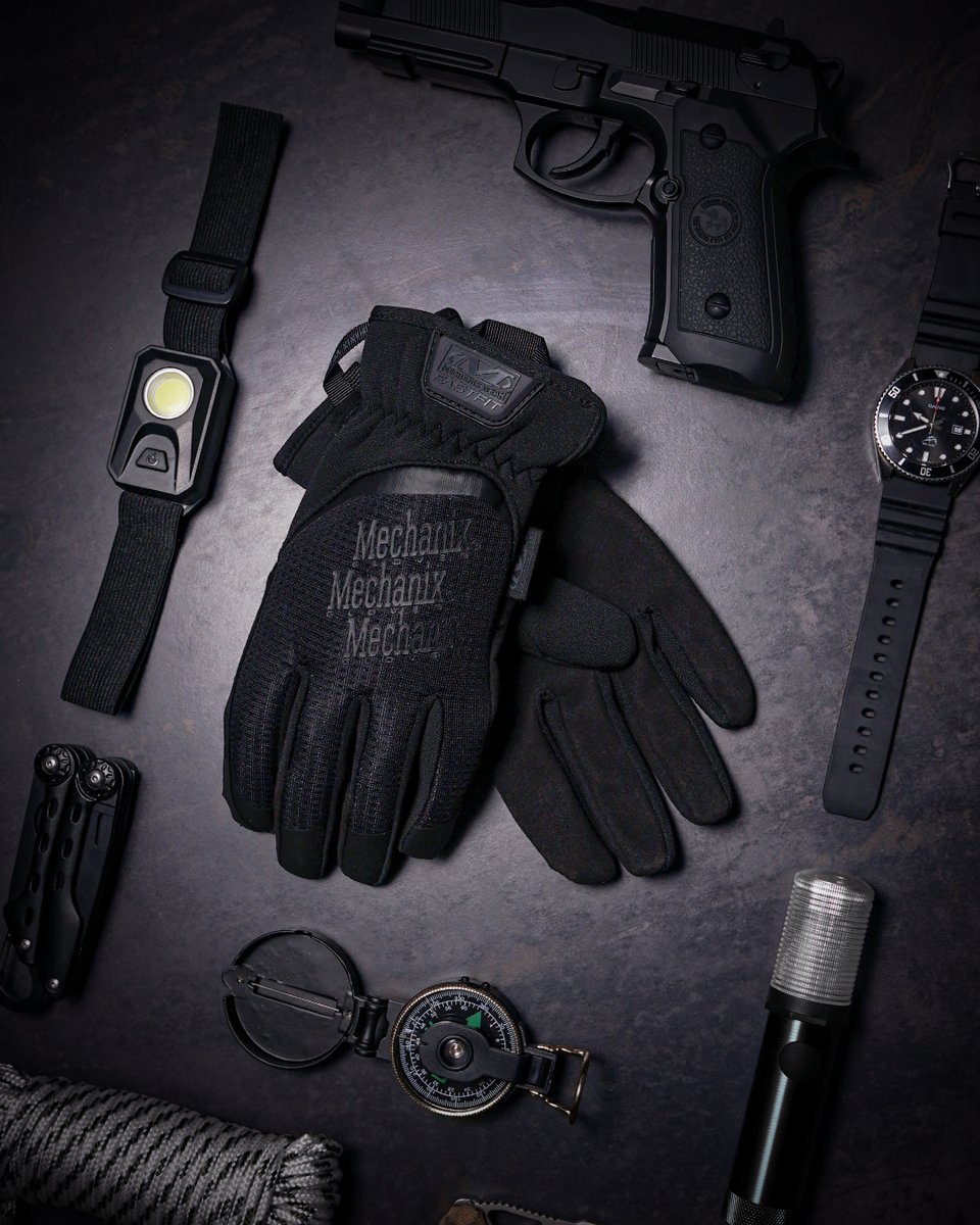 Mechanix_Wear's tweet photo. Vigilance is a state of mind. Stay prepared for anything with our Fastfit Covert gloves in your pack. 

#MechanixWear #MechanixGloves #MechanixTactical #TacticalGear https://t.co/ZbQ5EVMgI1