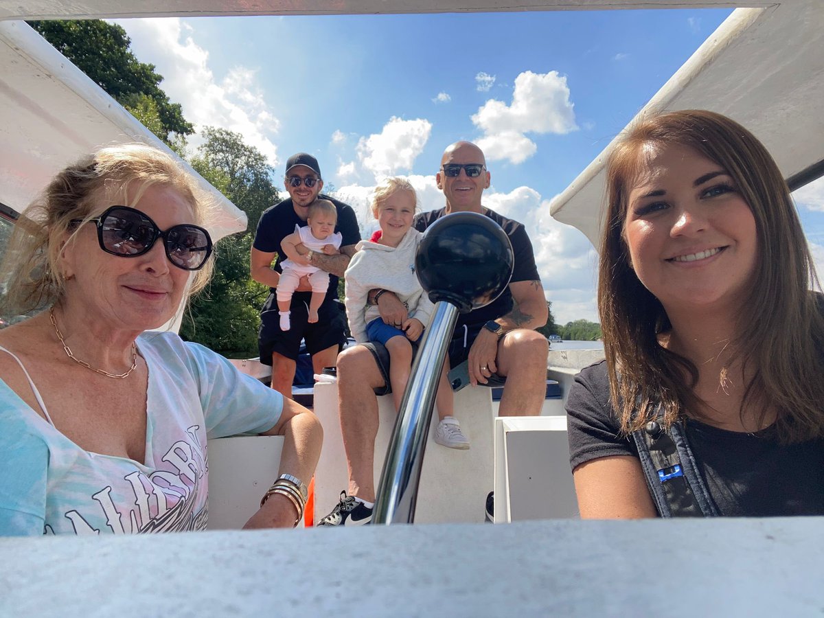jonmmac's tweet photo. Family time! https://t.co/qlDzYEoLDF