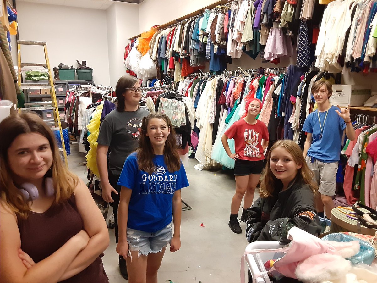 Thank you all the students who came to the theatre kick off party on Friday! Thank you to our officers for planning a great event! <a href="/USD265_GHS/">USD265_GoddardHS</a> <a href="/USD265_Goddard/">USD 265 - Goddard Public Schools</a> <a href="/GHSDen/">Lion Kingdom</a> <a href="/Goddard_Media/">GHS Media</a>