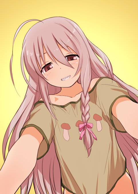 地べたを凝視する輝子 